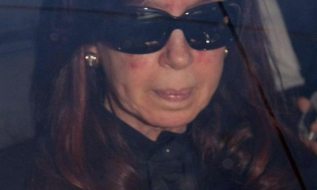 Ex-Argentina UK/Falklands hating president Cristina de Kirchner charged with corruption & has £525m assets frozen